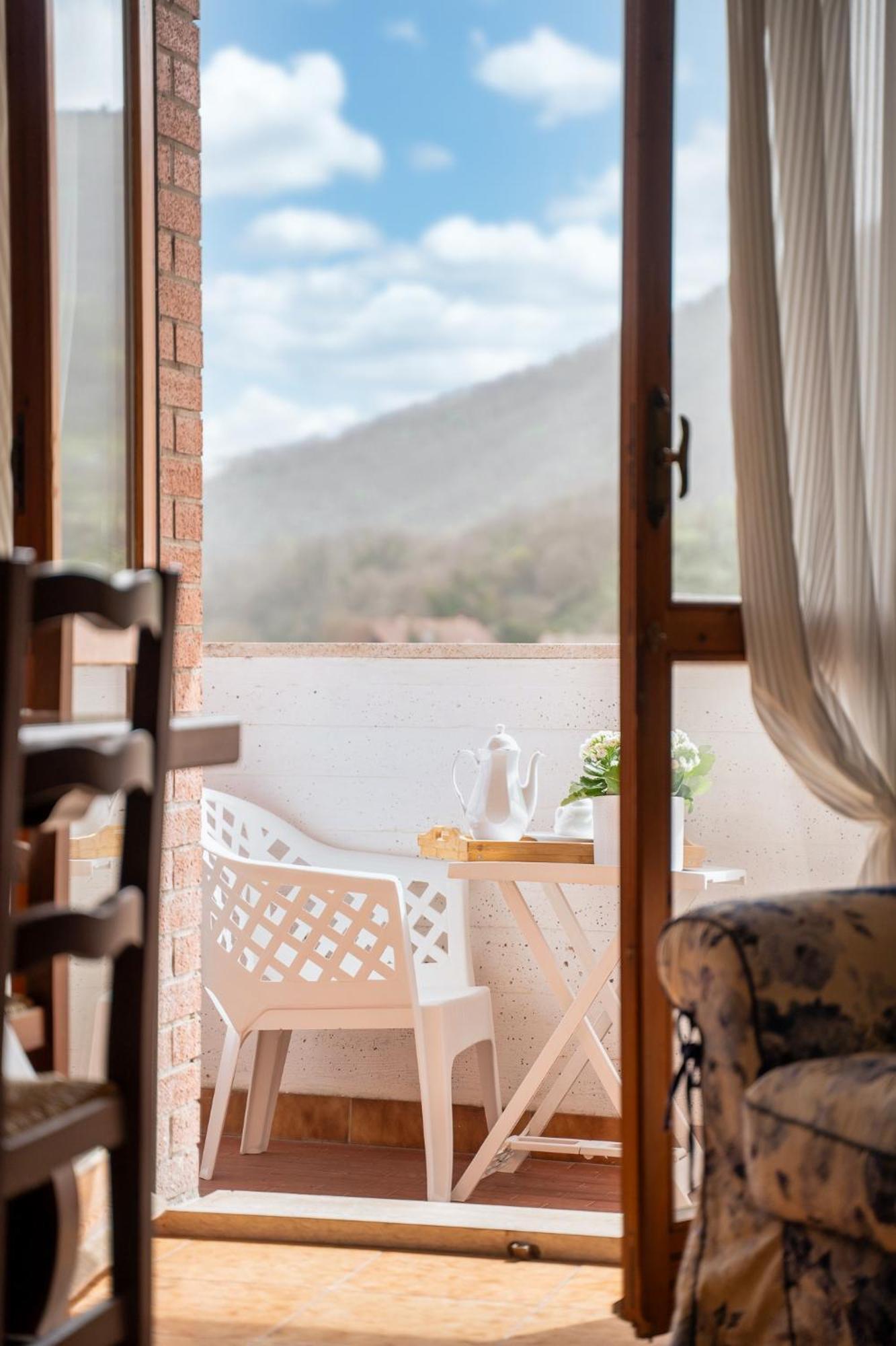 B&B Il Salvi Sassoferrato ภายนอก รูปภาพ